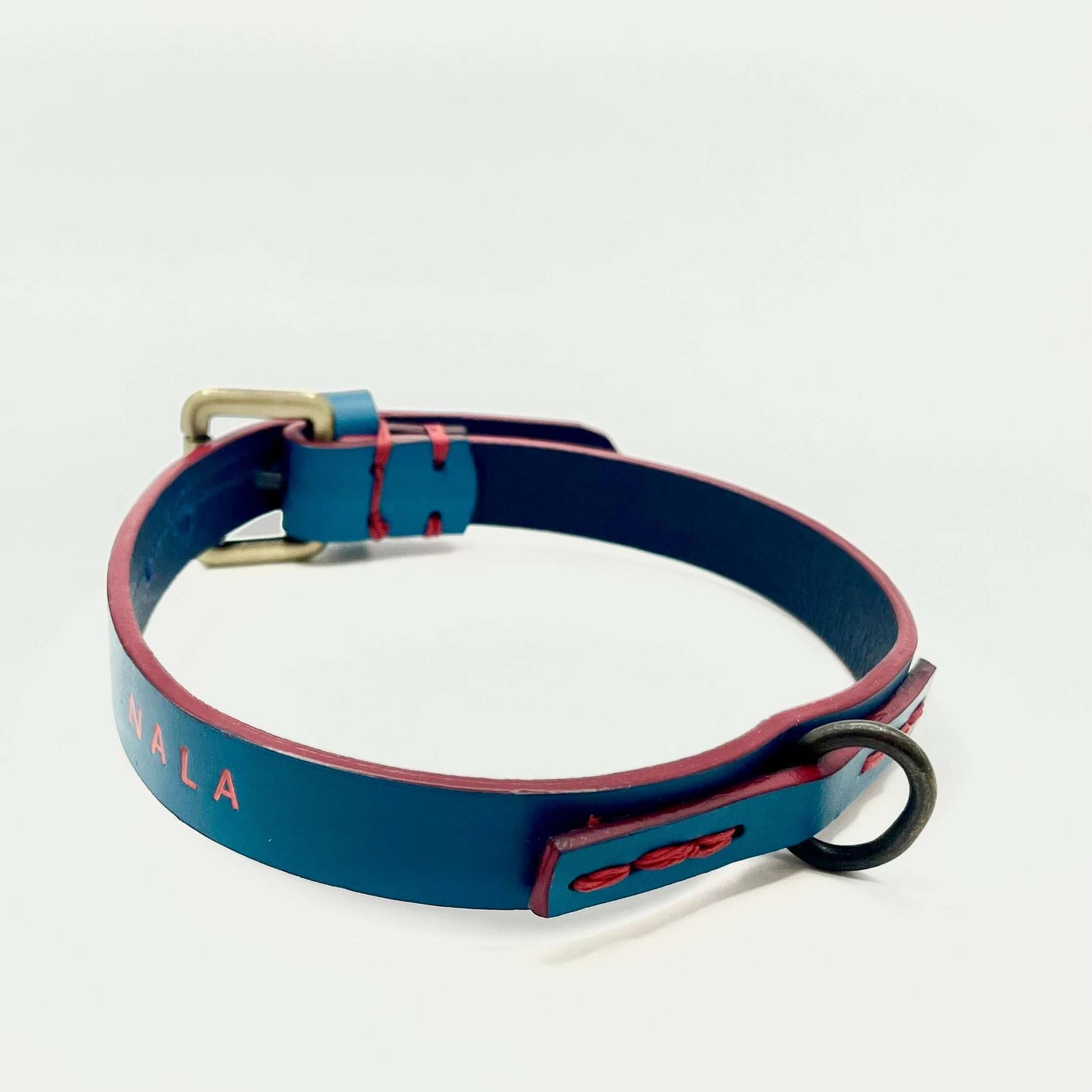 Collare artigianale in cuoio personalizzabile