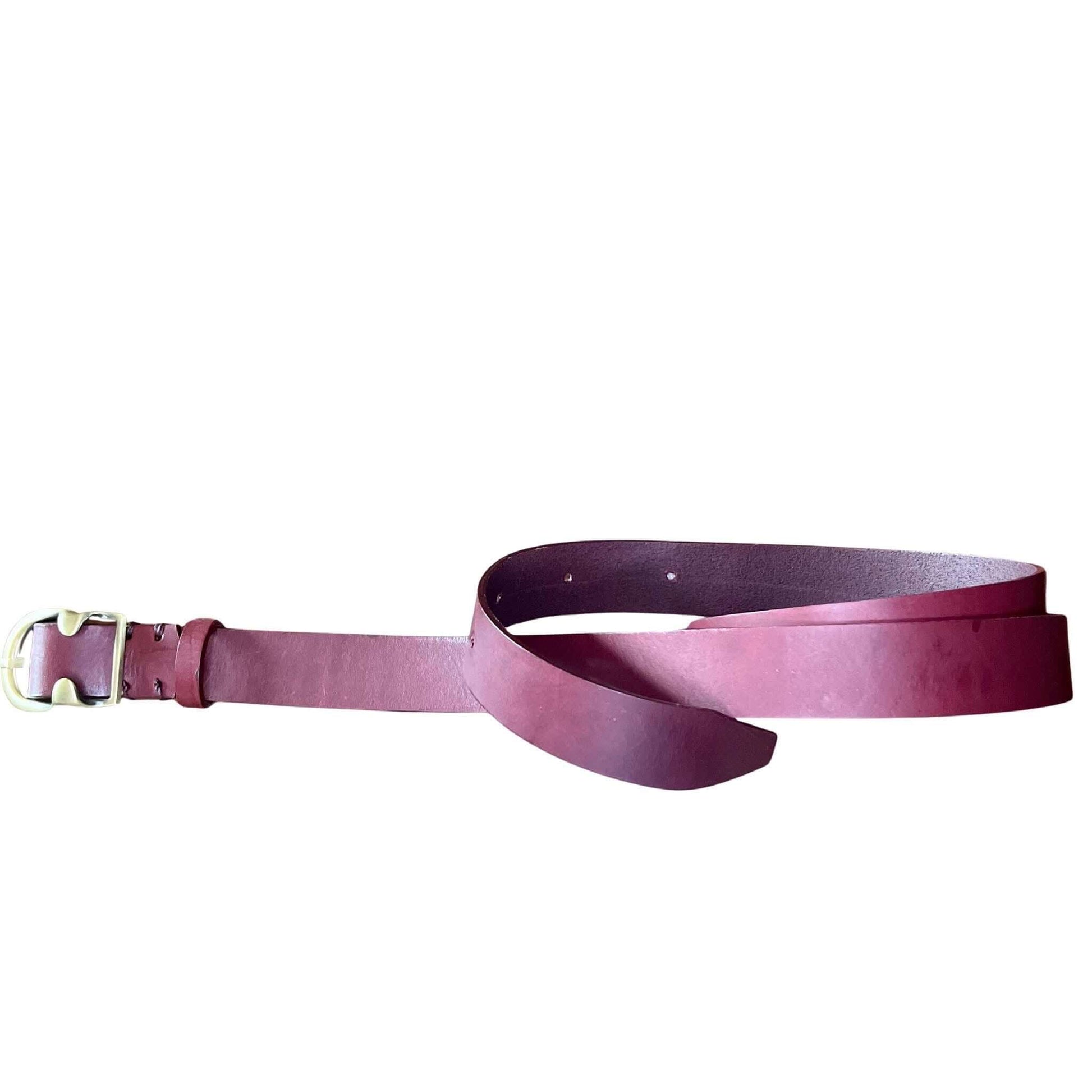 Cintura in cuoio bordeaux artigianale di Gemelle Toscane con fibbia in metallo per un look elegante